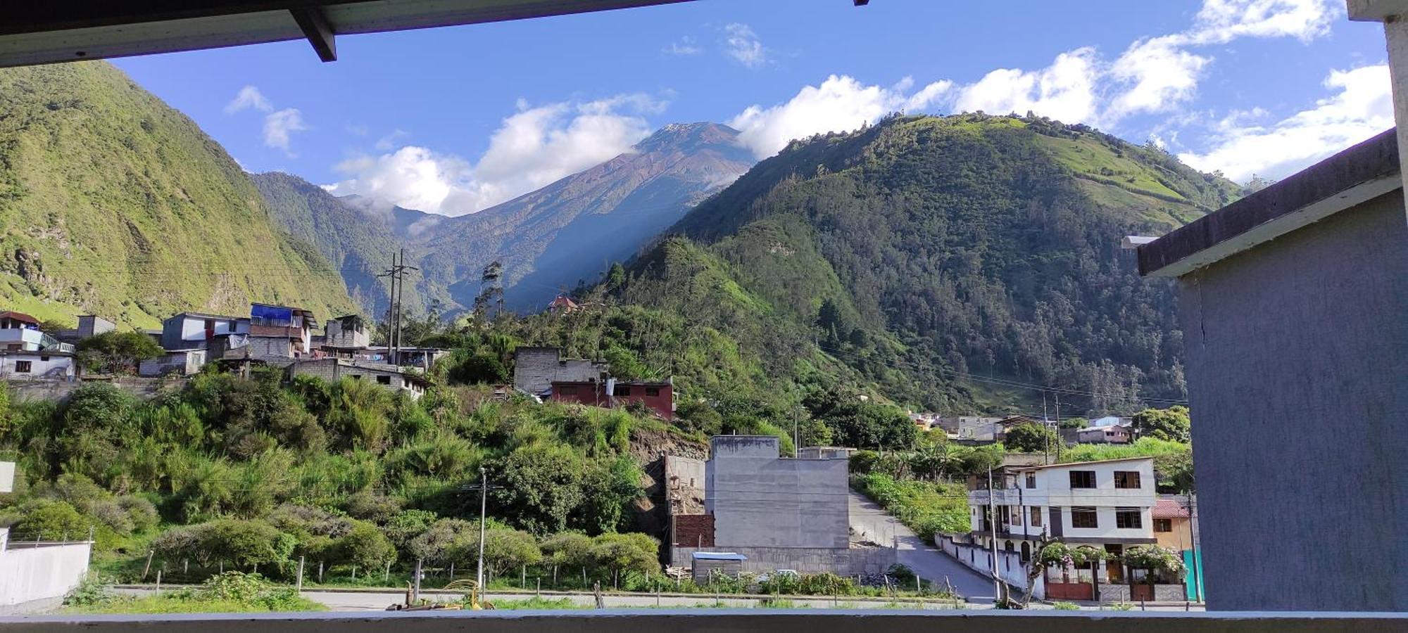 Elegante Apartamento Con Vistas Al Volcan Tungurahua Baños Exteriör bild